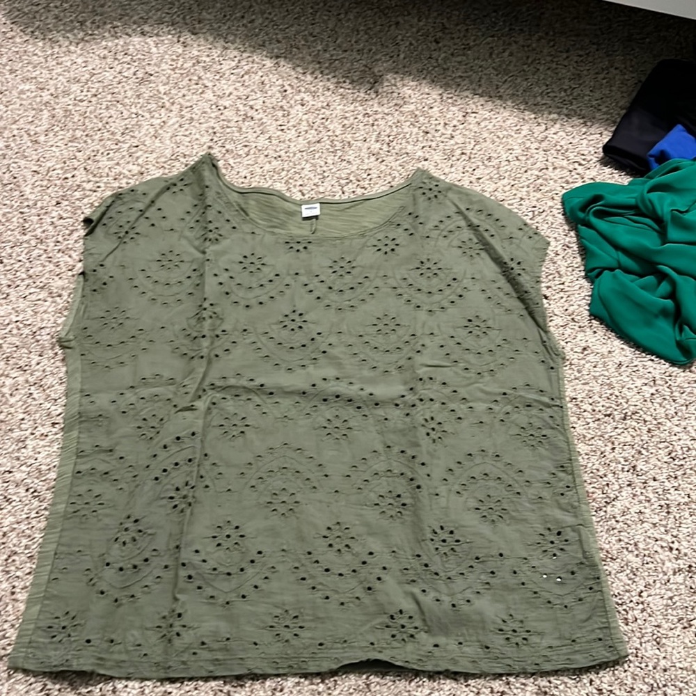 Old navy army green eyelet blouse